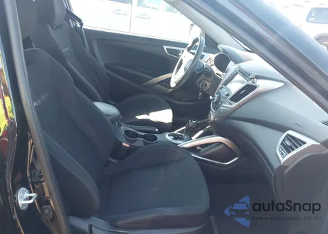 2016 Hyundai Veloster z USA, uszkodzony, nr VIN KMHTC6AD6GU274679